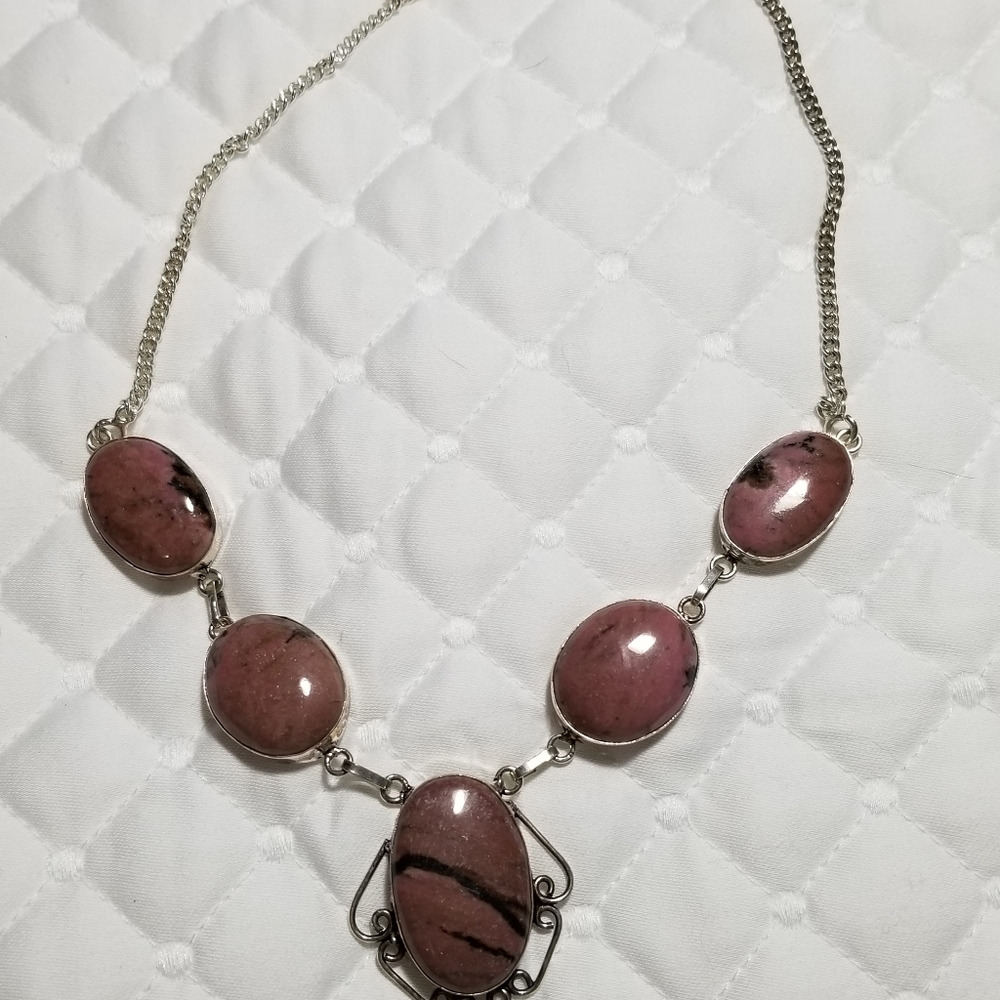 Pink Rhodonite necklace. - Picture 3 of 6